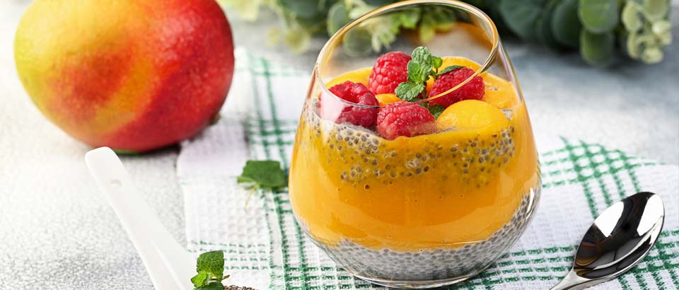 mango coconut chia pudding